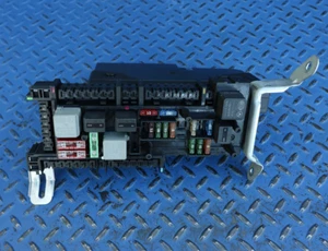 Bloque de fusibles módulo de control SAM trasero Mercedes W212 E350 E550 Wagon 2010-2016 - Imagen 1 de 5
