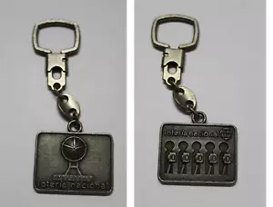 LLavero LOTERIA NACIONAL España, realizado en metal. Años 70. - Foto 1 di 1