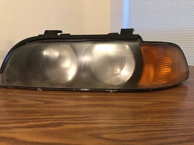 BMW E39 528i 540i Left Headlight Lamp 1997 1998 1999 2000 Assembly OEM - Image 1 of 4