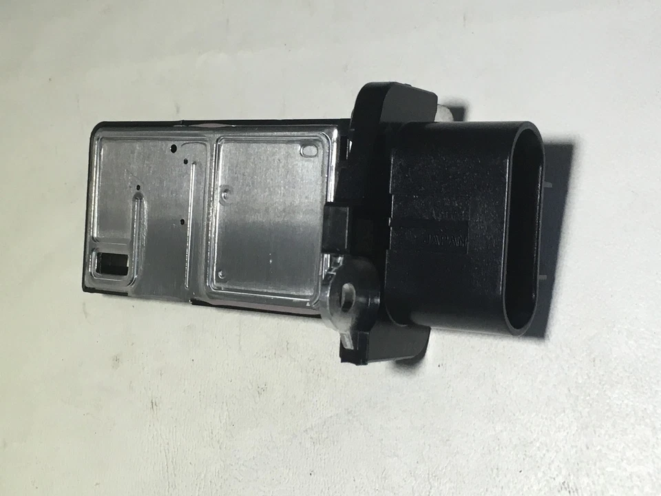 Sensor de masa de aire de admisión de aire del eje del motor GM OEM 05-19 ATS 15865791 Foto 1 de 4