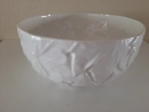 Bordallo Pinheiro Secla Portugal 10 3/8" Serving Bowl (1 pc) - Picture 1 of 6