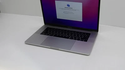 Apple MacBook Pro Retina 15" i7 16GB SSD 256GB Plateado 2016 Grado C BATERÍA DEFECTUOSA Foto 1 de 4