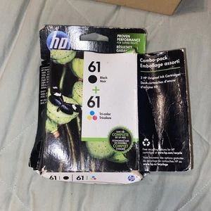 Cartucho de tinta tricolor negro HP 61 CR259FN CH561WN CH562WN caja original al por menor - Imagen 1 de 3
