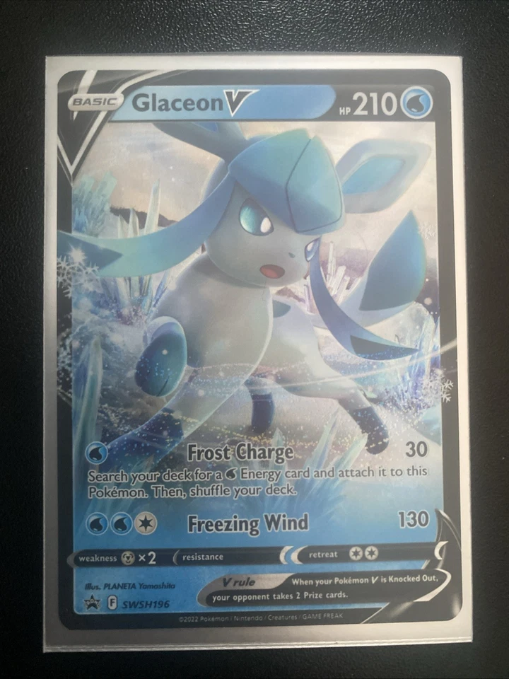 Glaceon V SWSH196 SWSH: Sword & Shield Promo Cards Holo - Image 1 of 1