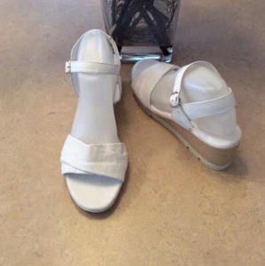 New Sesto Meucci Mason White Leather Wooden Wedge Sandals Size 11M, MSRP $195  - Picture 1 of 10