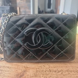 CHANEL BAG SINGLE FLAP SMALL BLACK PATENT CAMERA CHAIN BAG - Picture 1 of 10