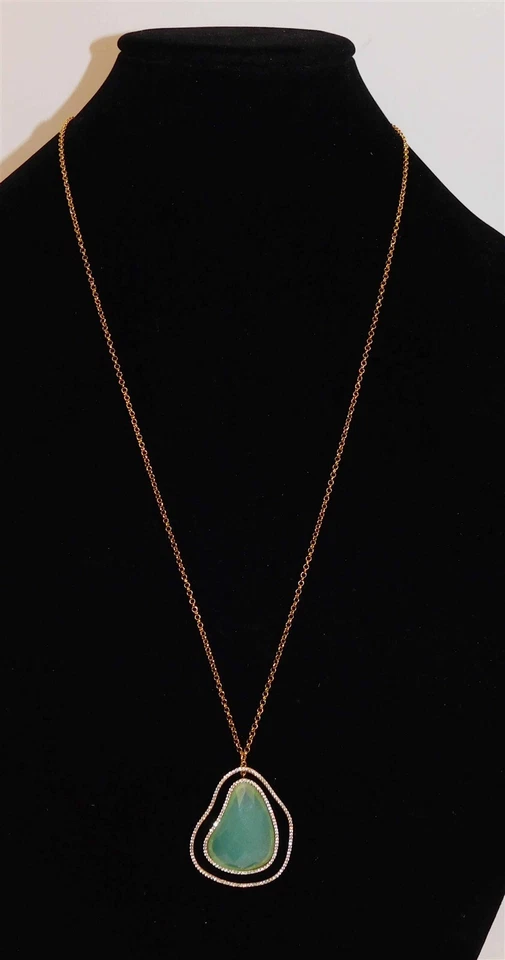 Collar de diamantes de imitación de piedra verde tono dorado Marcia Moran Foto 1 de 3