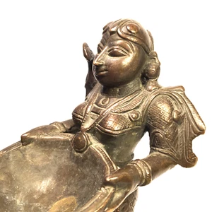 Antike Bronzefigur Deepa Lakshmi Lampe Indien 17. - 18. Jhd - Bild 1 von 11