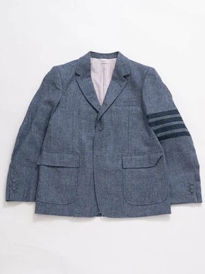 Abrigo deportivo Thom Browne Doni Goal Tweed 4 barras calce recto 05385 480 133045305 Foto 1 de 4