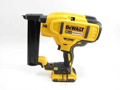 全新 DEWALT 20V MAX* 窄冠订书机,18GA,仅限工具 - (DCN681B) — 第 1/3 张图片