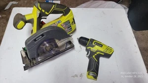 Lote de 2 herramientas inalámbricas ryobie sierra circular taladro combo probado sin cargador  - Imagen 1 de 3