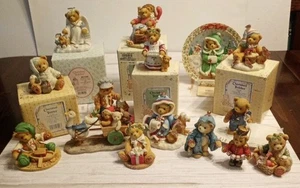 Konvolut 15 Enesco Cherished Teddies Weihnachten & Winter Figuren 5 mit Kartons - Bild 1 von 23