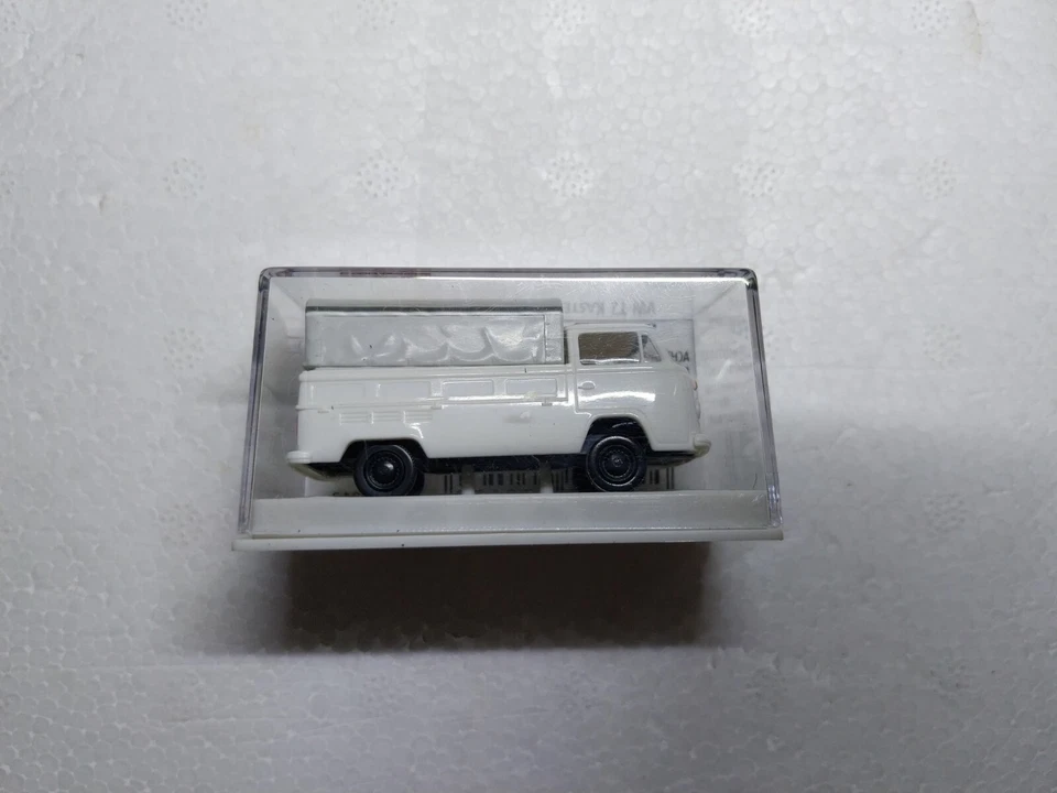 Brekina WV T2 modello telonato grigio azzurro 1:87 - Immagine 1 di 1