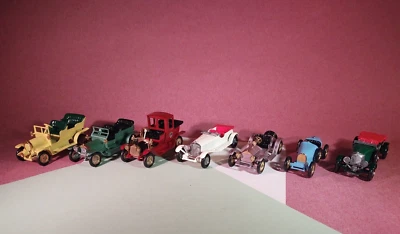 Matchbox Car Club Collection.7 Classic Cars with Boxes and Club Shipping Box - Image 1 of 4