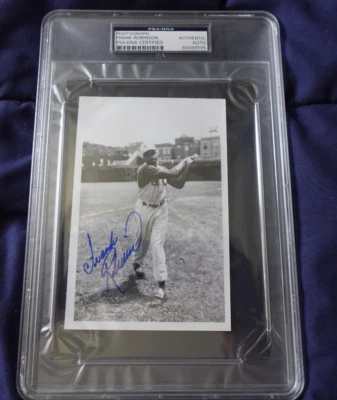 Frank Robinson Cincinnati Reds Baseball Autographed 4x6 Brace Photo  Rookie PSA - Image 1 of 3