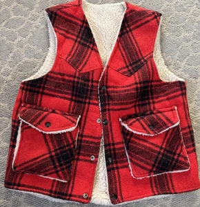 Vtg Western Outdoor Wear Sears Men’s Medium Reversible Red Plaid Vest - Picture 1 of 5