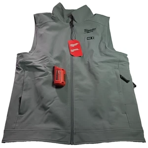 M12 Milwaukee Small ToughShell Heated Vest - Picture 1 of 8