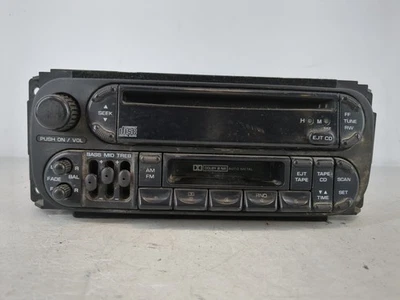 Receptor de radio reproductor de CD Dodge Grand Caravan Am Fm 948471 Foto 1 de 4
