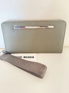 NWT STEVE MADDEN BZIP WEB WRISTLET CLUTCH WALLET JUNIPER BAG - Picture 1 of 6