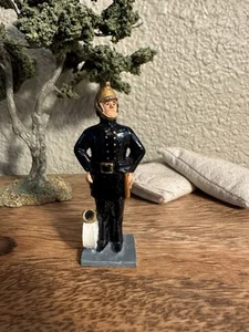 LACV53 FIREMAN The Dunken Company 54mm Scale Glossy - Bild 1 von 6