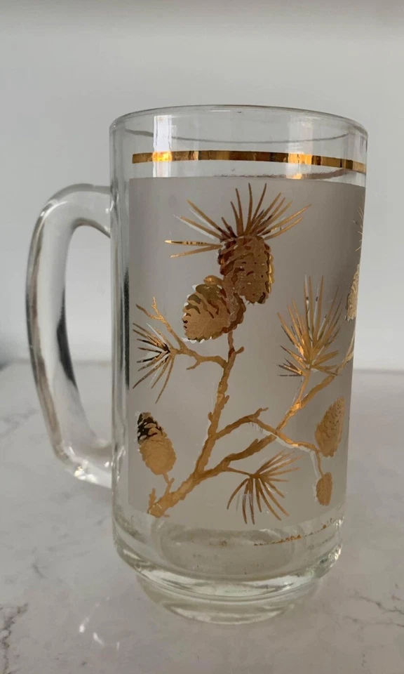 Tazas de cerveza de vidrio de pinta conos de pino dorado vidrio esmerilado años 60’s Dominion Libbey (3) Foto 1 de 1