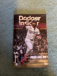 2025 Los Angeles Dodgers Insider Magazine Teoscar Hernandez  - Bild 1 von 1