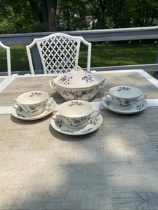 Wedgwood WILLIAMSBURG POTPOURRI Round Covered Soup Tureenwith 3 Bowls And Plates - Picture 1 of 22