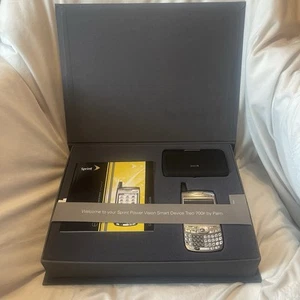 Palm Treo 700p by Sprint New in Box Collectors Level Coniditon - Zdjęcie 1 z 6