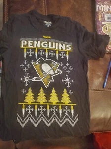 PITTSBURGH PENGUINS- NHL Youth TShirt Med (10-12) Reebok Ugly Christmas Design - Picture 1 of 2