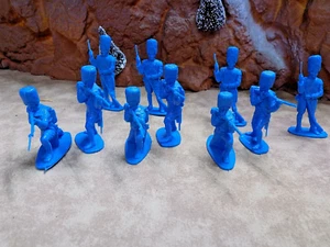 10 unpainted AirFix reissue French Old Guard 1/32nd ( Dec. Listing) - Picture 1 of 9