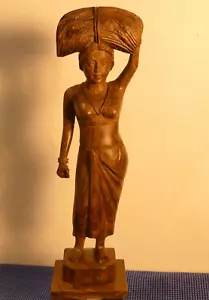 Vintage Hand Carved Figure of a Nepalese Tharu Woman carrying in the Harvest - Picture 1 of 7