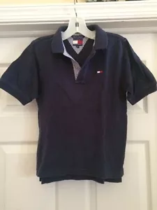 Fabulous Tommy Hilfiger Boy's Navy Blue Polo Shirt-Size 7 - Bild 1 von 2