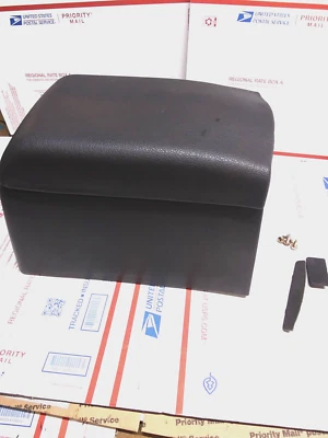 Mitsubishi 3000gt Vr4 Dodge Stealth Console With Screws And Covers 1991-99 - Image 1 of 4