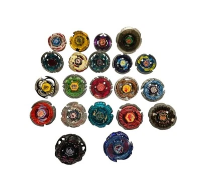 LOTE DE 21 PIEZAS BEYBLADE BURST TAKARA TOMY + Otras Piezas Foto 1 de 4
