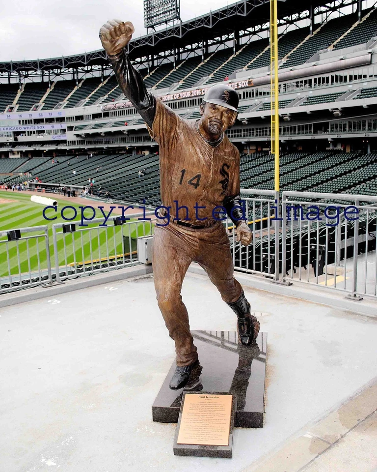 Paul Konerko 1999-2014 White Sox  Statue Color photo 8x10 A - Image 1 of 1