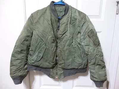 CHAQUETA VINTAGE 1987 ALPHA INDUSTRIES HOMBRE USAF GRANDE INTERMEDIA MA-1 SALVIA Foto 1 de 4