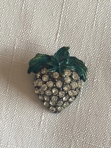 Strawberry Brooch Pin Clear rhinestone. Small And Dainty. Green Enamel Leaves. - Picture 1 of 8