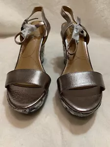 J.Renee Sharbel Metallic Leather Wedge Sandals Women’s Size 8.5M Taupe Metallic - Picture 1 of 5