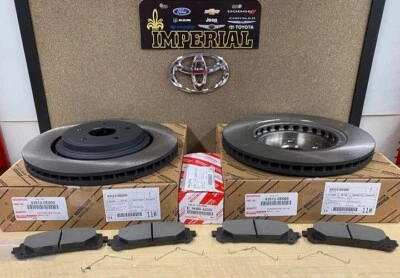 2020-2023 TOYOTA HIGHLANDER OEM GENUINE FRONT BRAKE ROTORS WITH TCMC BRAKE PADS - Image 1 of 4