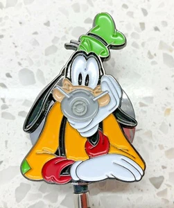 Goofy w Face Mask ID Holder Retractable Reel All Metal Disney inspired Nurse - Picture 1 of 3