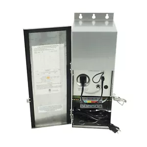 HALF OFF PONDS LumiNight 300W Low Voltage Landscape Transformer 12V Power - Picture 1 of 4