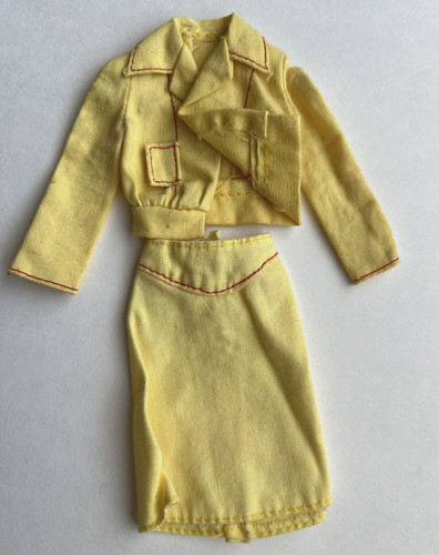 VETEMENTS Vintage Barbie Get Ups N Go # 7242 A Busy Girl's Ready Set Go 1975 Mattel