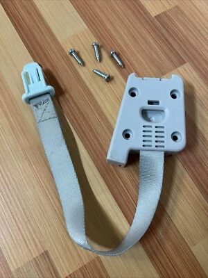 Skip Hop Forro Plateado Plataforma Mesa Pie Soporte Correas Tornillo Repuesto Foto 1 de 2