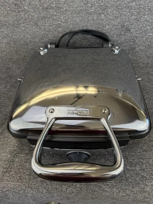 ✅All Clad Gourmet Waffle Maker 6066 Series 1 - 4 Slice, Stainless Steel TESTED - Image 1 of 4