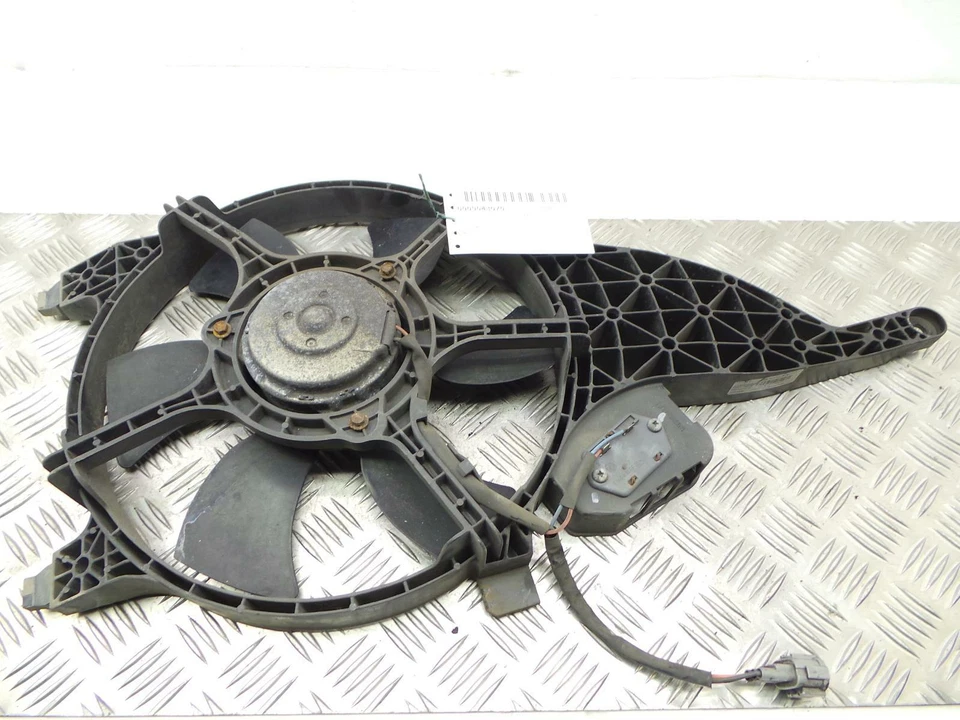 NISSAN PATHFINDER MK1 R51 2.5 TD ENGINE RADIATOR COOLING FAN 2004 - 2013 - Image 1 of 3