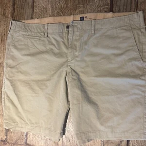 Gap Men’s 46  Lived In Shorts Nwt - Picture 1 of 3