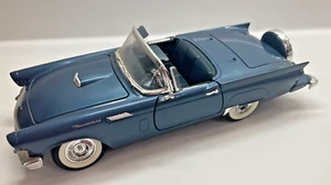 Road Signature Series 1:18 Diecast 1957 Ford Thunderbird Convertible Blue Car - Picture 1 of 16