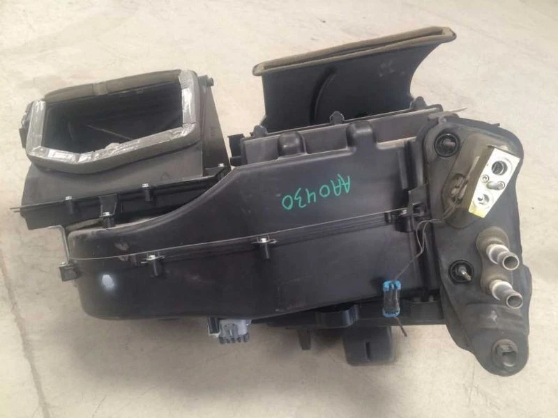 05 06 07 SATURN VUE AC EVAPORADOR Carcasa 3.5L COMO SE MUESTRA Foto 1 de 4