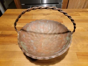Beautiful Original Handcrafted Gregorian Hammered Solid Copper Basket USA Made - Picture 1 of 8