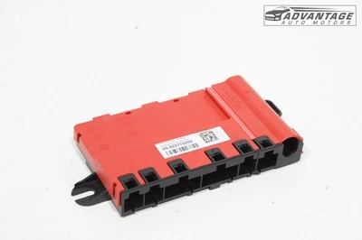 ОРИГИНАЛЬНАЯ РАСПРЕДЕЛИТЕЛЬНАЯ КЛЕММА РАСПРЕДЕЛИТЕЛЯ МОЩНОСТИ БАГАЖНИКА BMW 330I XDRIVE F30 LCI 2017-2019 ГОДОВ ВЫПУСКА - Изображение 1 из 4